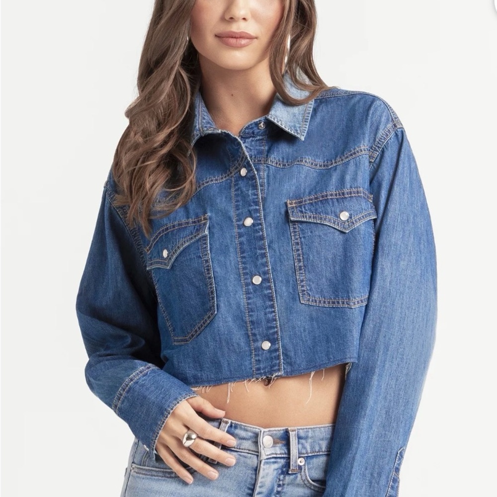Jessica Simpson Blue Denim Button-Up Shirt cropped oversized